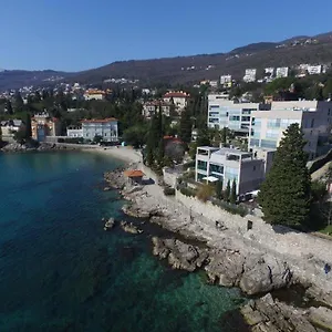 https://apartments-arentz.in-istria.net
