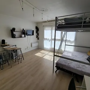 https://appartement-climatis-avec-terrasse-400m-de-la-gare-st-charles.fr-provencehotel.com