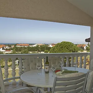 https://apartments-matosevic-2.in-istria.net